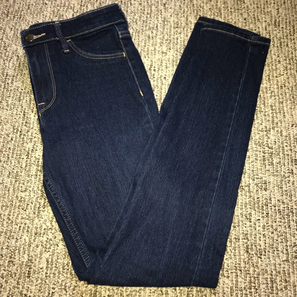 H&M skinny ankle jeans.